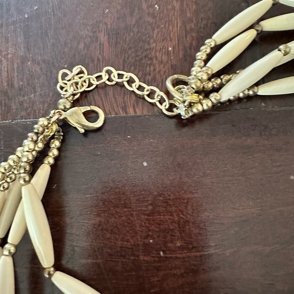 Vintage Beaded Tropical Necklace - Picture 3 of 5